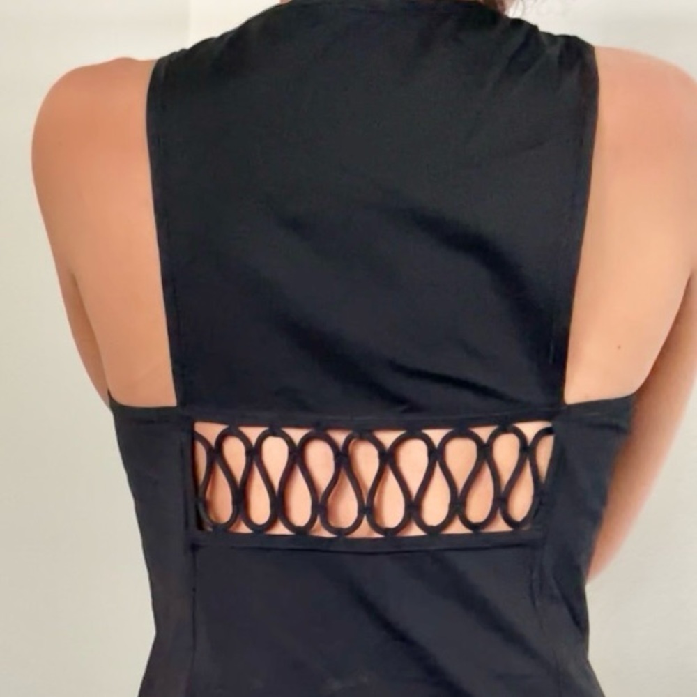Lululemon - Picture 3 of 6